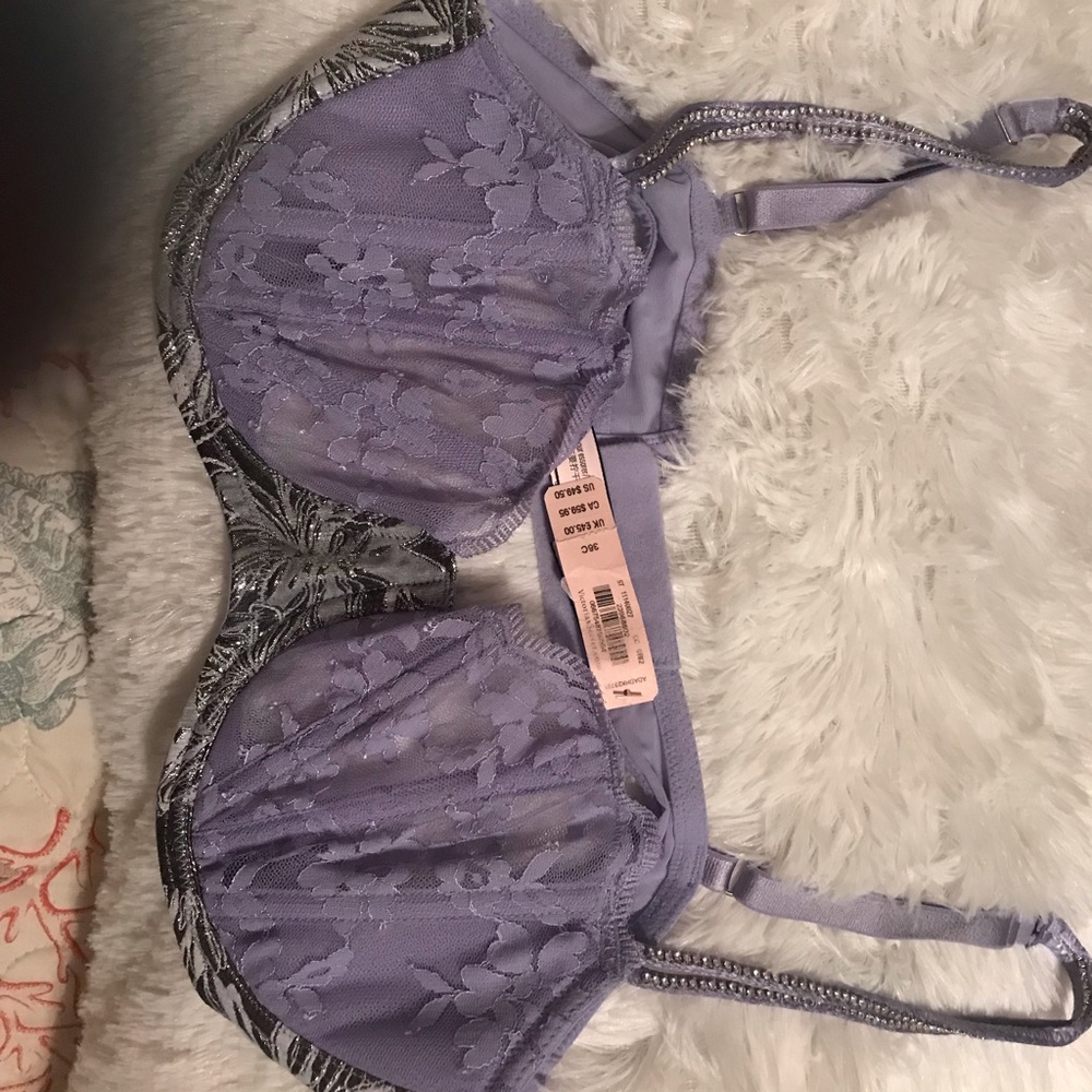 Victoria Secrets bra